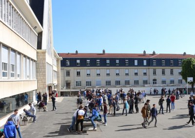 Cour des 4èmes